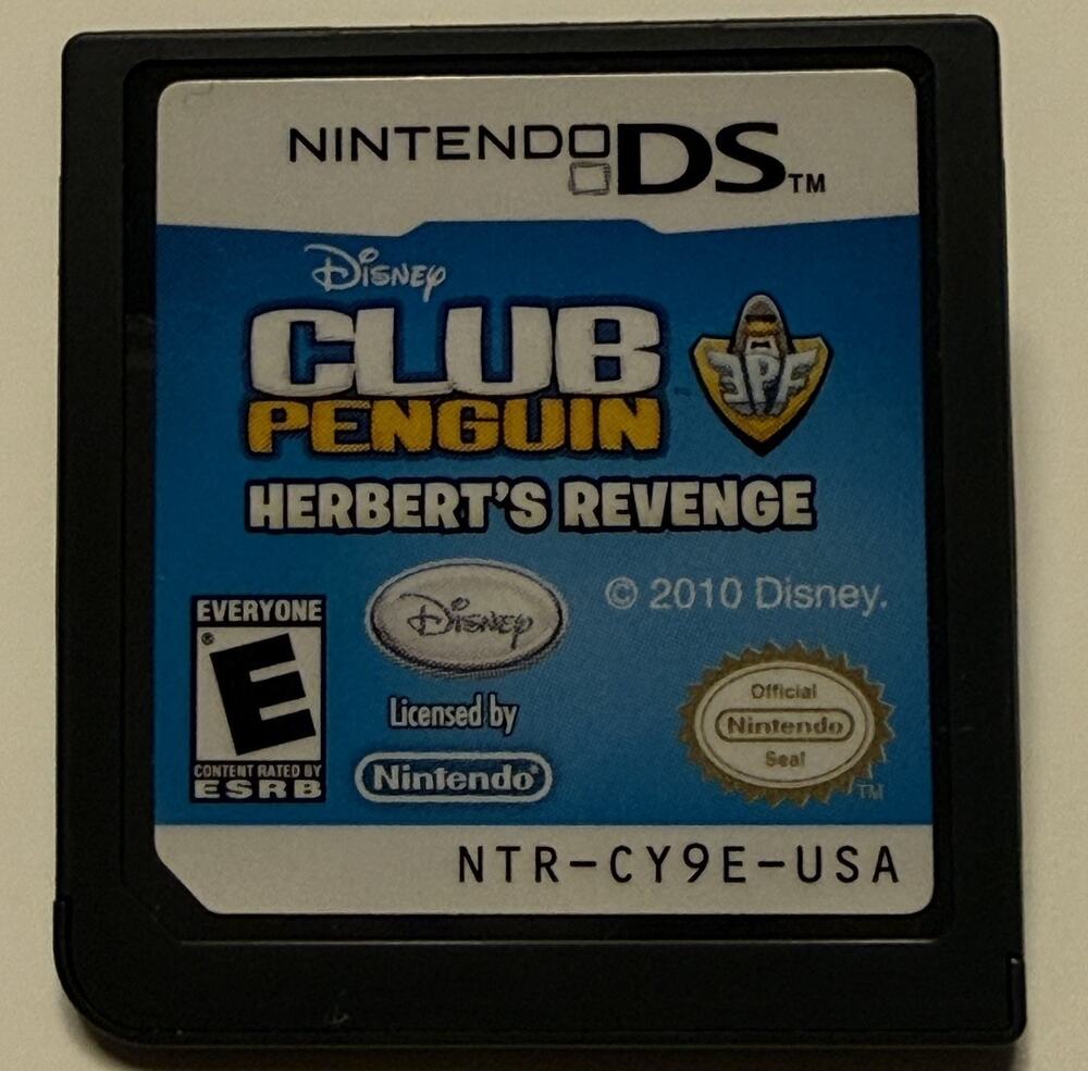 Club Penguin elite penguin force￼Nintendo DS Game Cartridge Only Tested